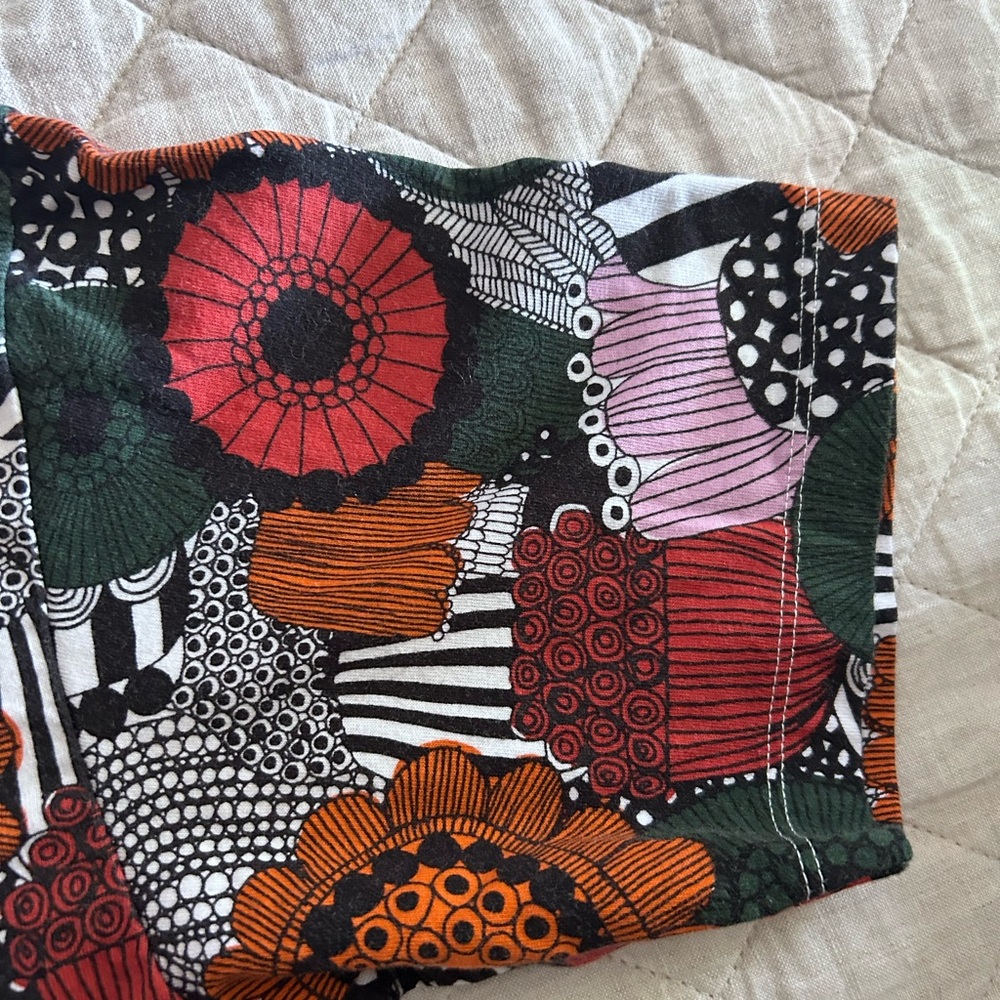 Marimekko ladies XS Uniqlo T shirt - Picture 4 of 5